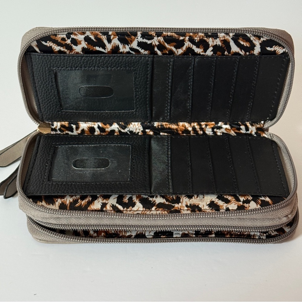 Beige Tone Accordion Clutch Wallet with a Leopard Print Interior Zipper - Picture 6 of 9